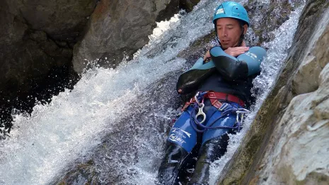 Osez le canyoning ! Profitez des canyons des Hautes Pyr&eacute;n&eacute;es autour de Cauterets, Luz Saint-Sauveur, Argeles-Gazost et Lourdes : H&eacute;as, G&egrave;dre et Ossoue.