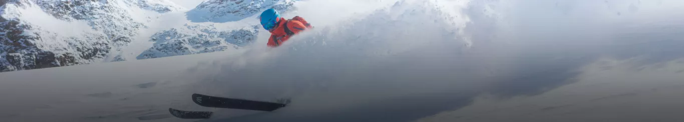 Pour que le ski hors-piste reste un plaisir en toute s&eacute;curit&eacute;, nous organisons sur demande des demi-journ&eacute;es et journ&eacute;es de ski hors-piste sur Cauterets, La Mongie &laquo; Pic du Midi &raquo;, Bar&egrave;ges et d&rsquo;autres descentes selon les conditions d&rsquo;enneigement.